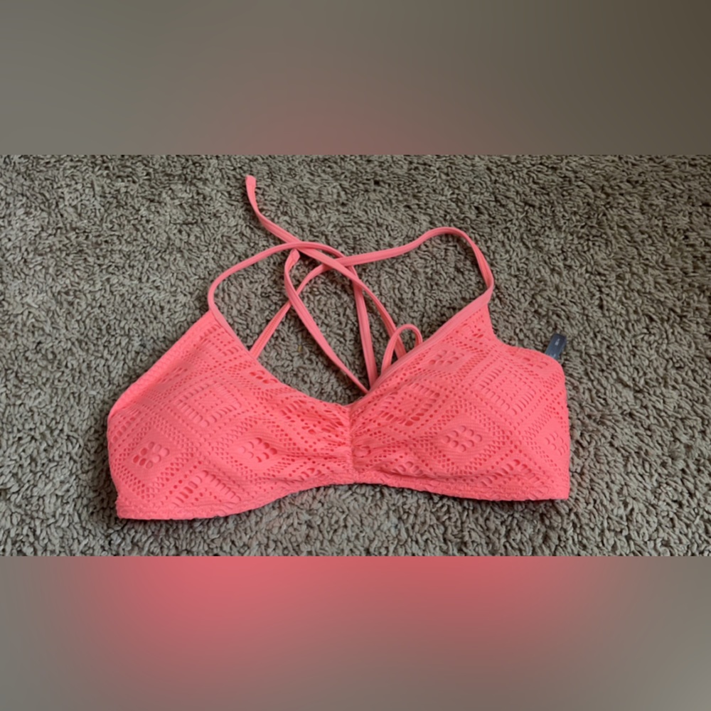 *AERIE*